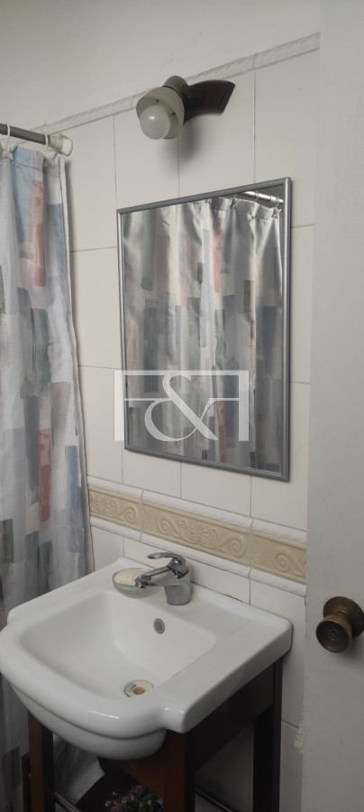Apartamento ID.2318 - Venta de Apartamento  2 Dormitorios en el Centro