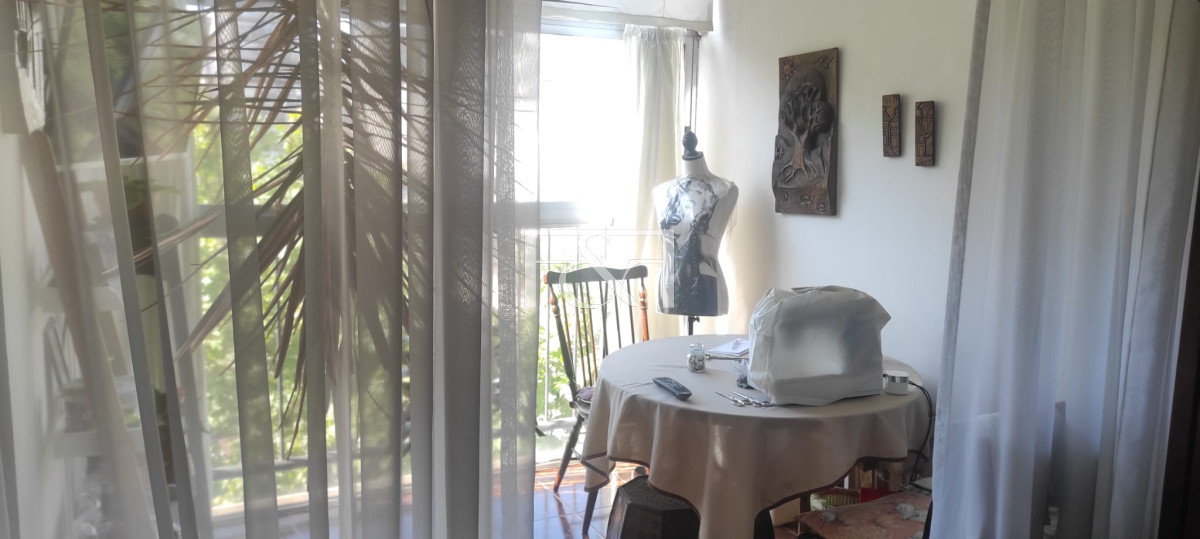 Apartamento ID.2318 - Venta de Apartamento  2 Dormitorios en el Centro