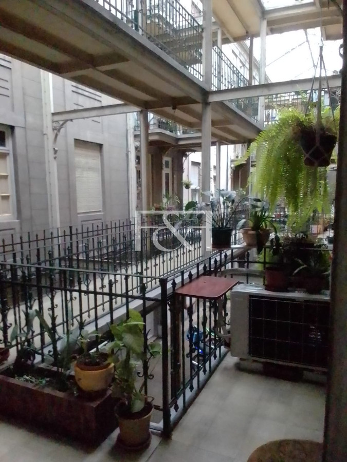 Apartamento ID.2223 - Venta Apartamento de Dos Dormitorios en Ciudad Vieja