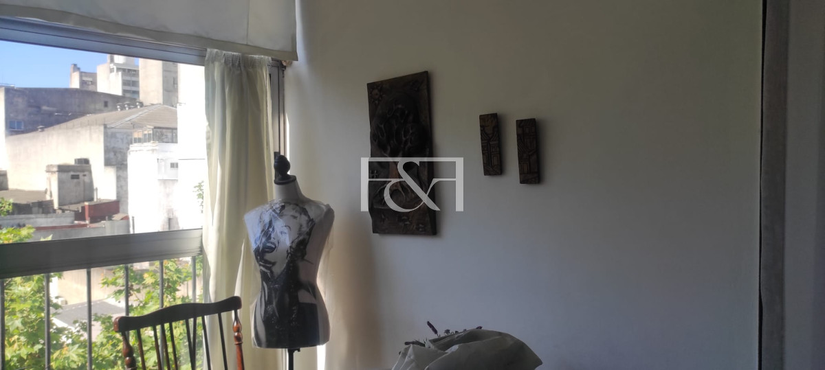 Apartamento ID.2318 - Venta de Apartamento  2 Dormitorios en el Centro
