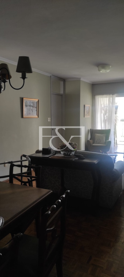 Apartamento ID.2318 - Venta de Apartamento  2 Dormitorios en el Centro