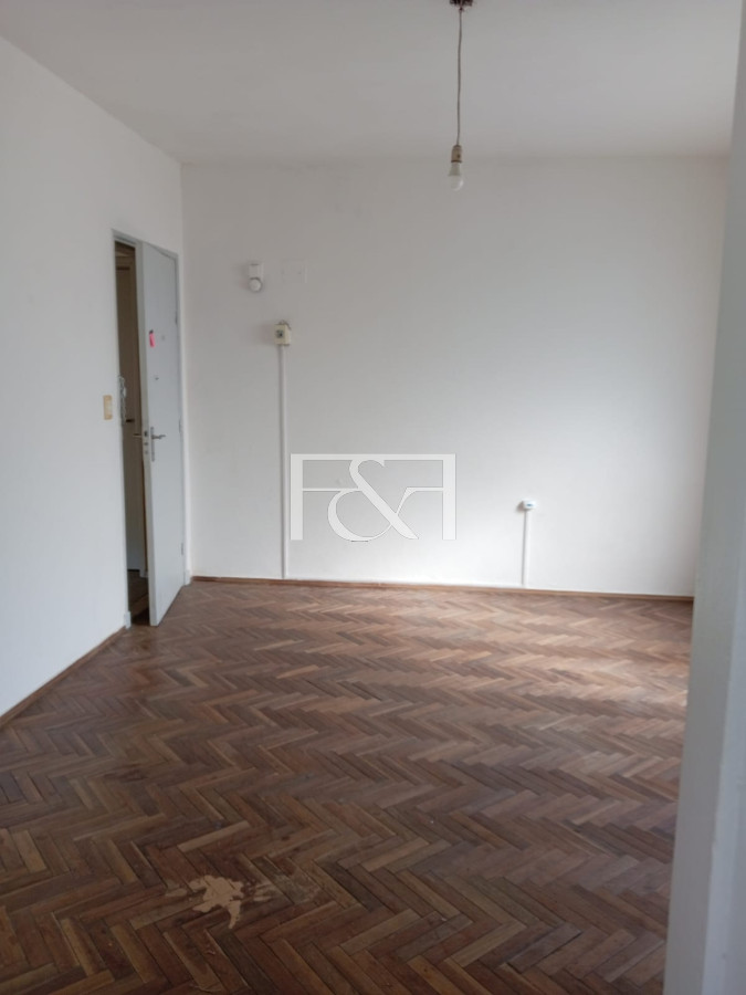 Apartamento ID.2714 - ALQUILO APTO DE 1 DOR SOBRE AVDA 8 DE OCTUBRE