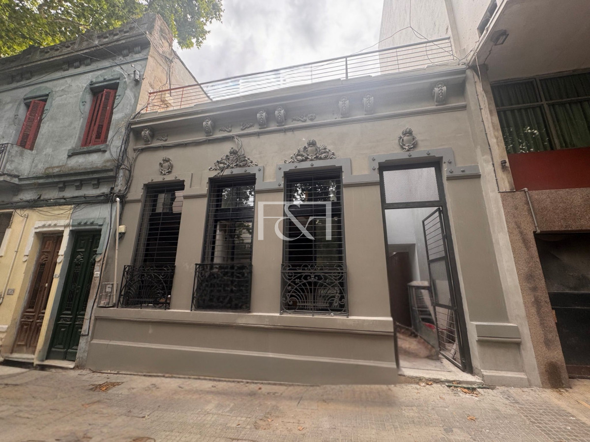 Apartamento ID.2668 - ALQUILER MONOAMBIENTE CON PARRILLERO A ESTRENAR EN BARRIO SUR