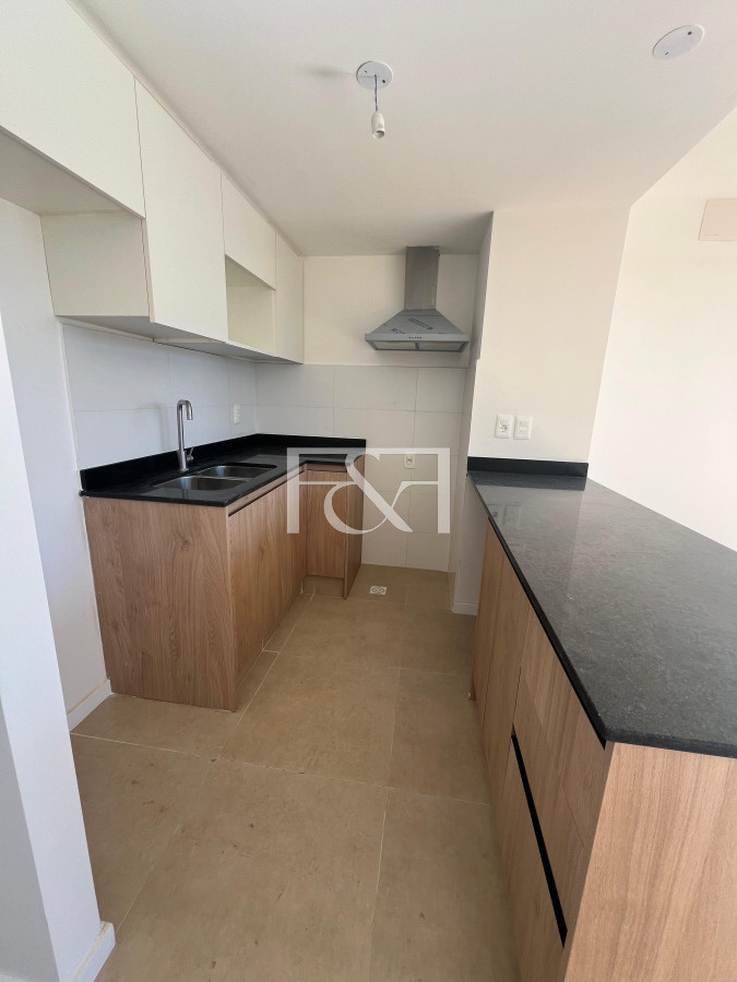 Apartamento ID.2802 - Alquiler monoambiente CON PATIO Y PARRILLERO y Cochera