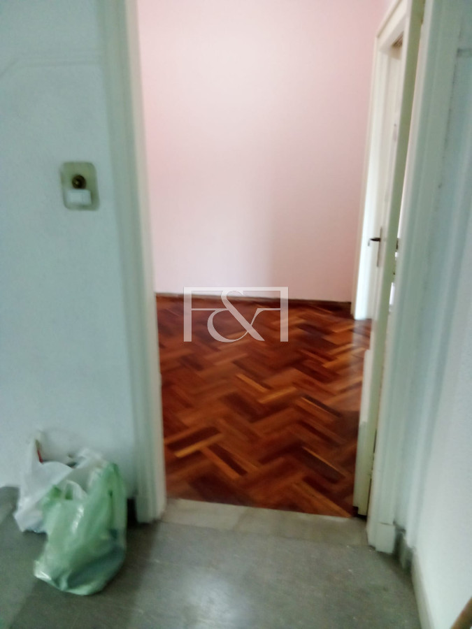 Apartamento ID.2709 - VENTA CON RENTA DE APARTAMENTO DE 1 DORMITORIO EN EL CENTRO