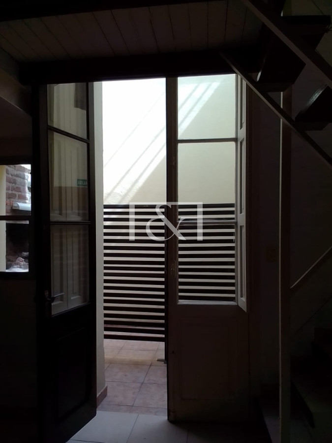 Apartamento ID.2887 - ALQUILER DUPLEX 1 DORM. CON PARRILLERO EN CORDÓN