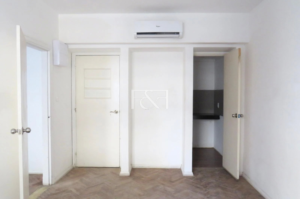 Apartamento ID.2298 - Venta de apartamento de 1 d en Ciudad Vieja