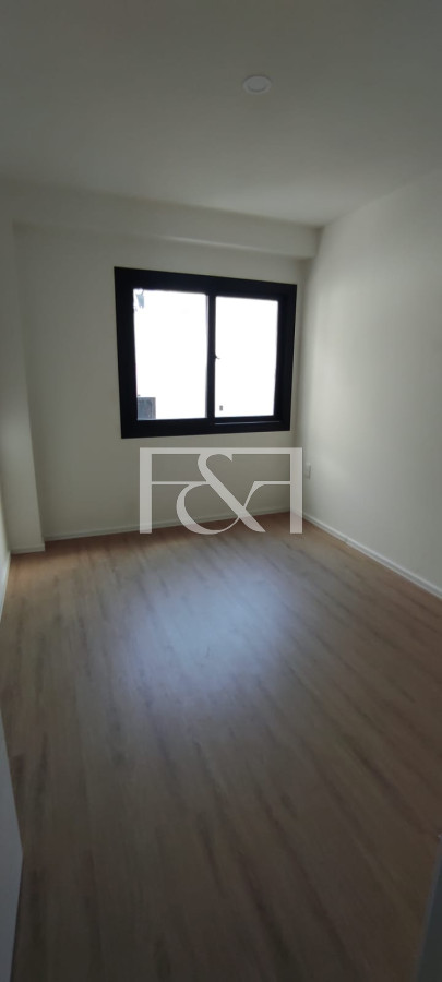 Apartamento ID.2582 - Se vende Apartamento Duplex de un Dormitorio en Tres Cruces