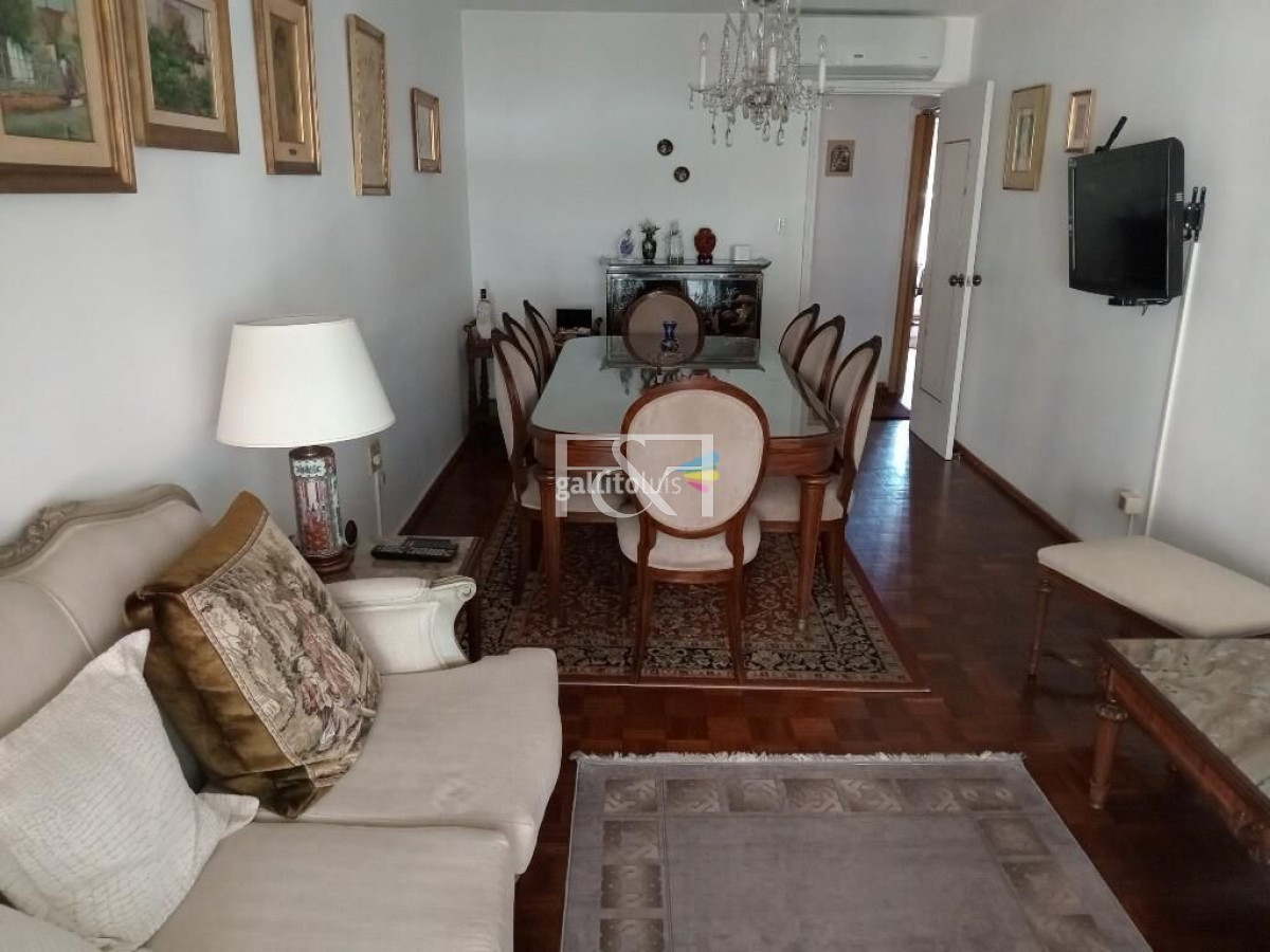 Apartamento ID.2636 - Alquiler en Punta Carretas 2 Dormitorios Con Garaje!!!