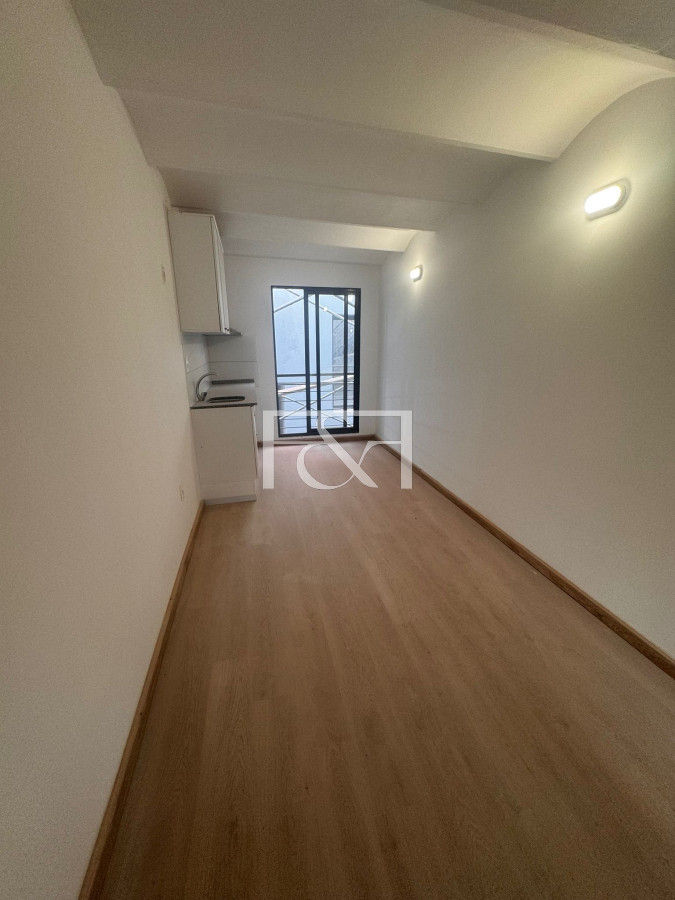 Apartamento ID.2668 - ALQUILER MONOAMBIENTE CON PARRILLERO A ESTRENAR EN BARRIO SUR