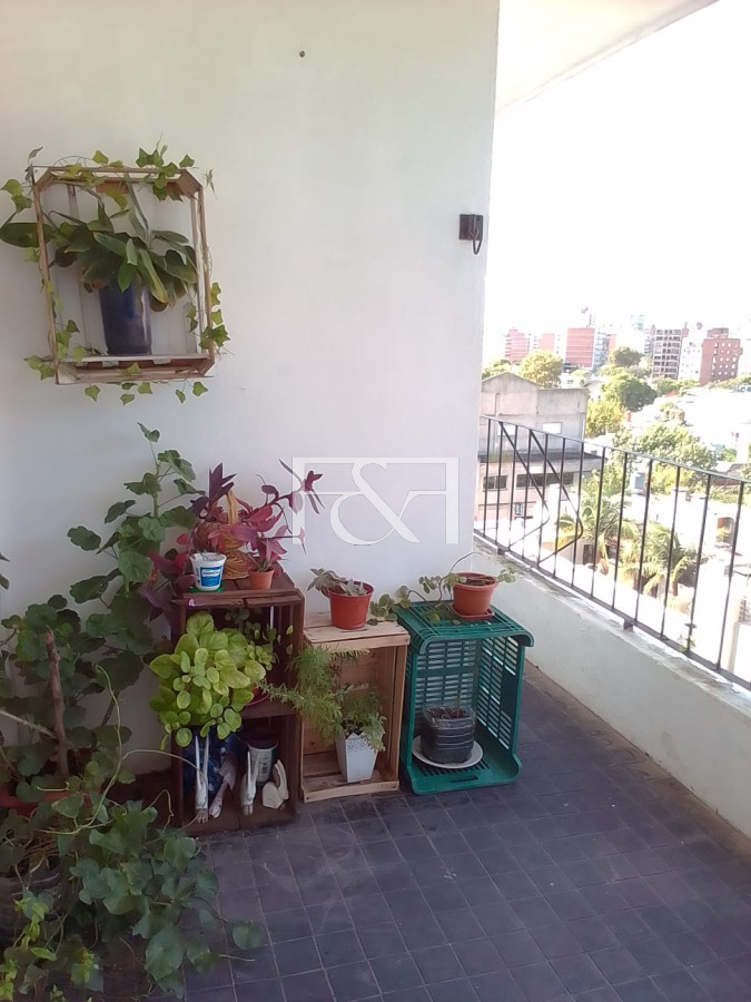 Apartamento ID.2733 - ALQUILER APARTAMENTO 2 DORM. CON BALCÓN EN POCITOS