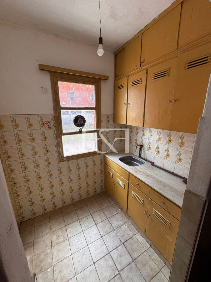 Apartamento ID.2650 - Vende amplio monoambiente Capurro