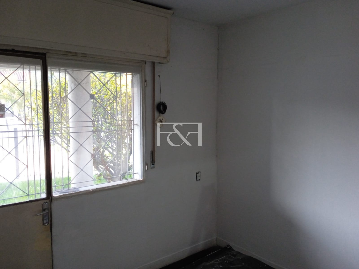 Apartamento ID.2235 - Se vende 2 dor apartemento, local, estudio