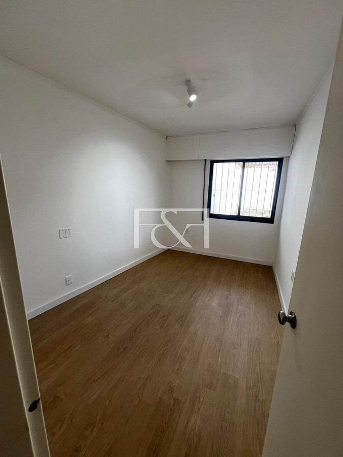 Apartamento ID.2489 - Venta apto, 2 dor ,Balcon , patio con parrilllero a estrenar Aguada