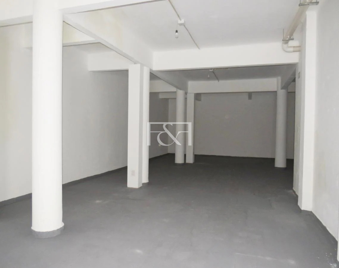 Apartamento ID.2275 - Venta de Local Comercial en Ciudad Vieja