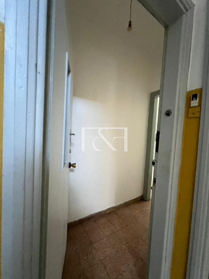 Apartamento ID.2886 - Alquilo apartamento 3 dormitorios , 2 balcones frente y Interno sobre 8 de octubre esq Paladino