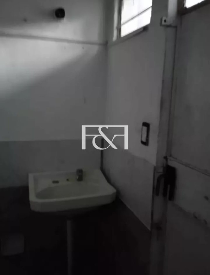 Apartamento ID.2554 - Vende apartamento independiente , 1 dor, frente, fondo . Cerro