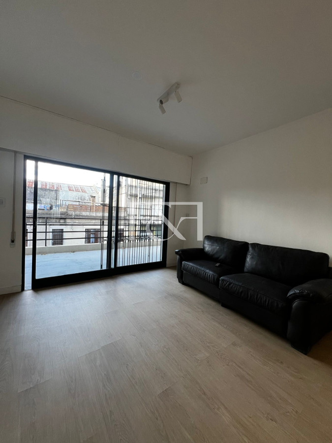 Apartamento ID.2489 - Venta apto, 2 dor ,Balcon , patio con parrilllero a estrenar Aguada