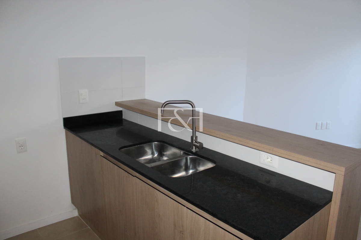 Apartamento ID.2813 - Alquilo apto a estrenar , patio con parrillero de uso exclusivo