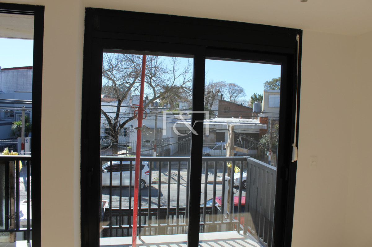 Apartamento ID.2814 - Alquilo Hermoso y Luminoso monoambiente . La Blanqueada