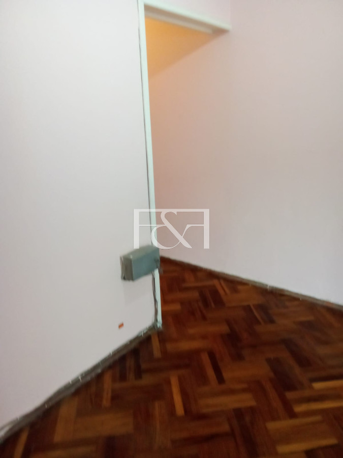 Apartamento ID.2709 - VENTA CON RENTA DE APARTAMENTO DE 1 DORMITORIO EN EL CENTRO