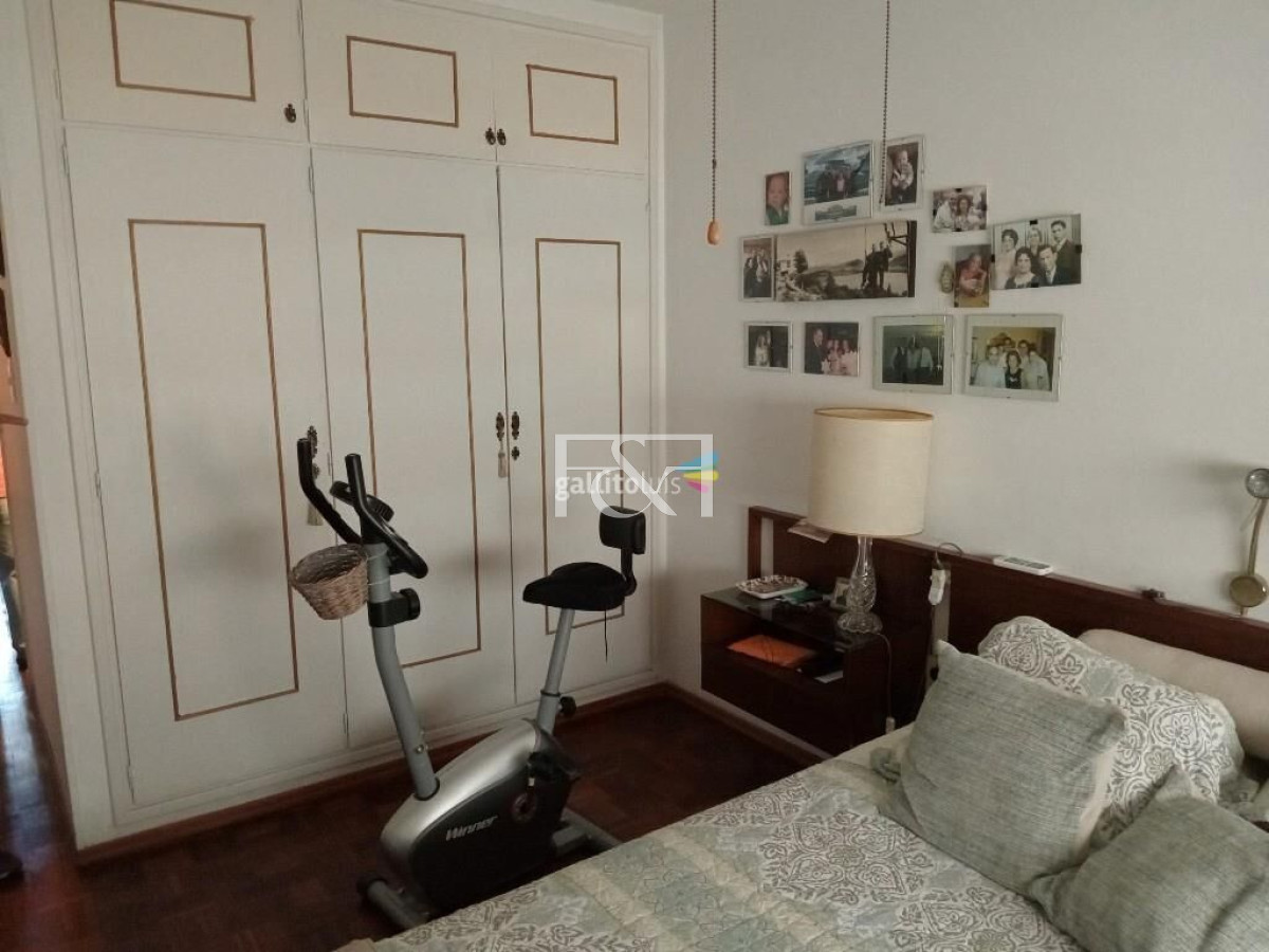 Apartamento ID.2636 - Alquiler en Punta Carretas 2 Dormitorios Con Garaje!!!