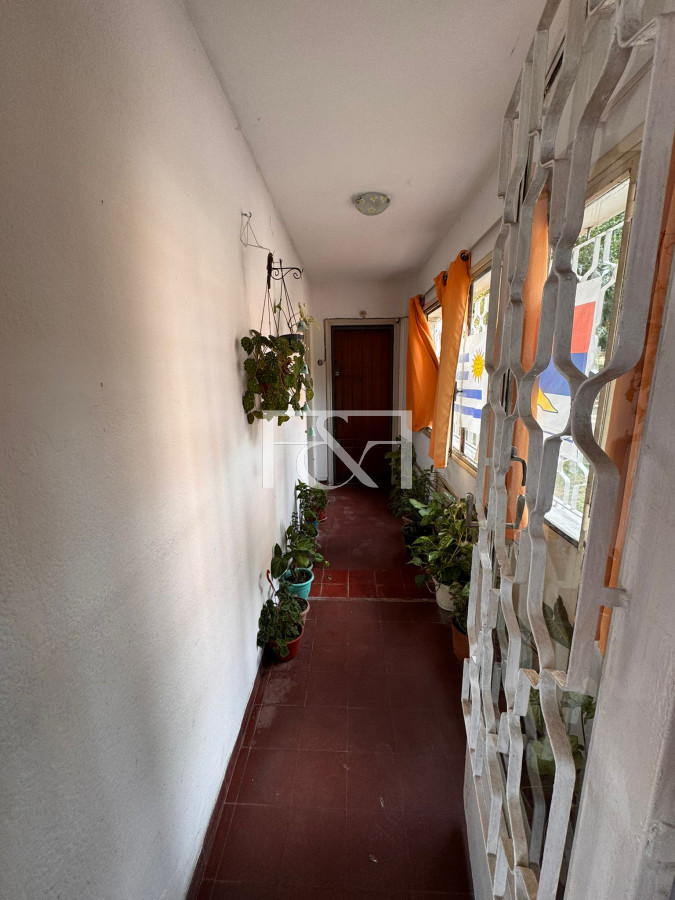 Apartamento ID.2650 - Vende amplio monoambiente Capurro