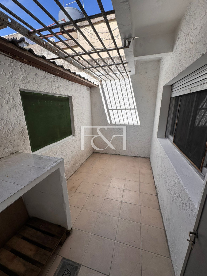 Apartamento ID.2622 - Alquiler tres cruces monoambiente