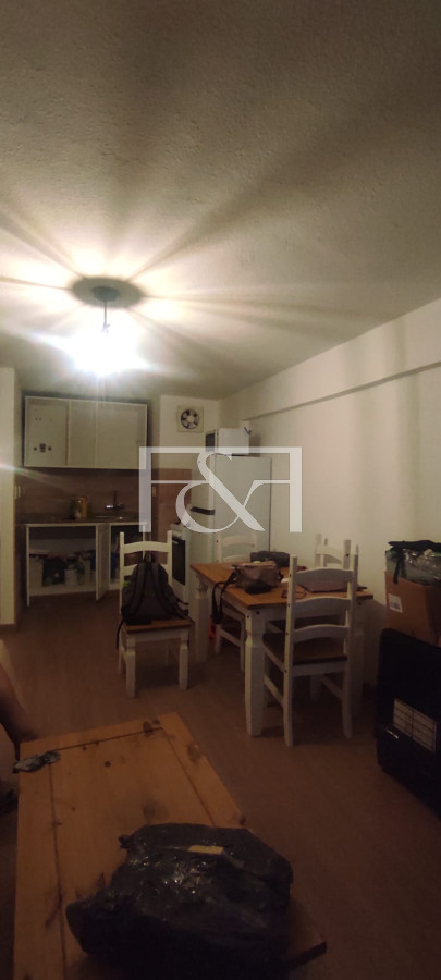 Apartamento ID.2250 - Se vende monoambiente en pleno centro de 18 de Julio.