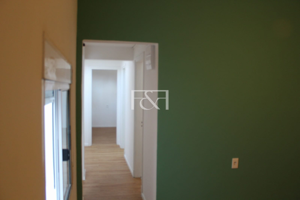 Apartamento ID.2796 - Venta, impecable apartamento 2 dor, patio, azotea de uso exclusivo