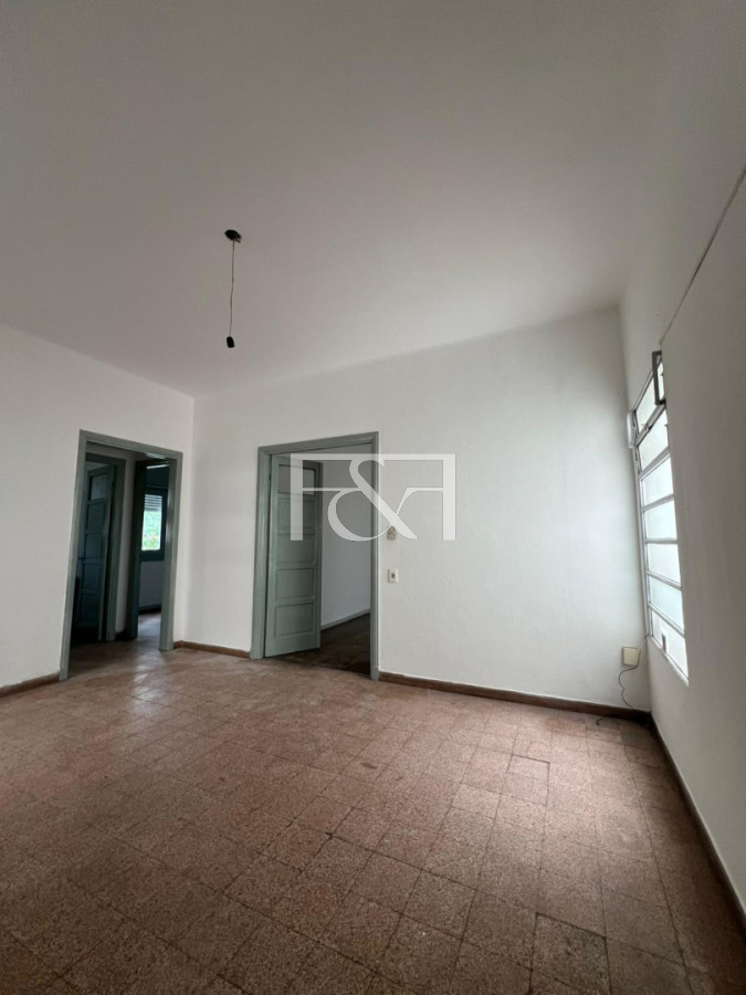 Apartamento ID.2886 - Alquilo apartamento 3 dormitorios , 2 balcones frente y Interno sobre 8 de octubre esq Paladino