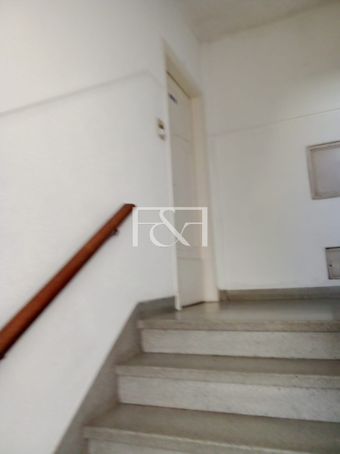 Apartamento ID.2709 - VENTA CON RENTA DE APARTAMENTO DE 1 DORMITORIO EN EL CENTRO