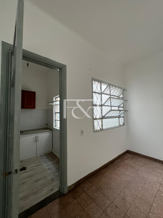 Apartamento ID.2886 - Alquilo apartamento 3 dormitorios , 2 balcones frente y Interno sobre 8 de octubre esq Paladino