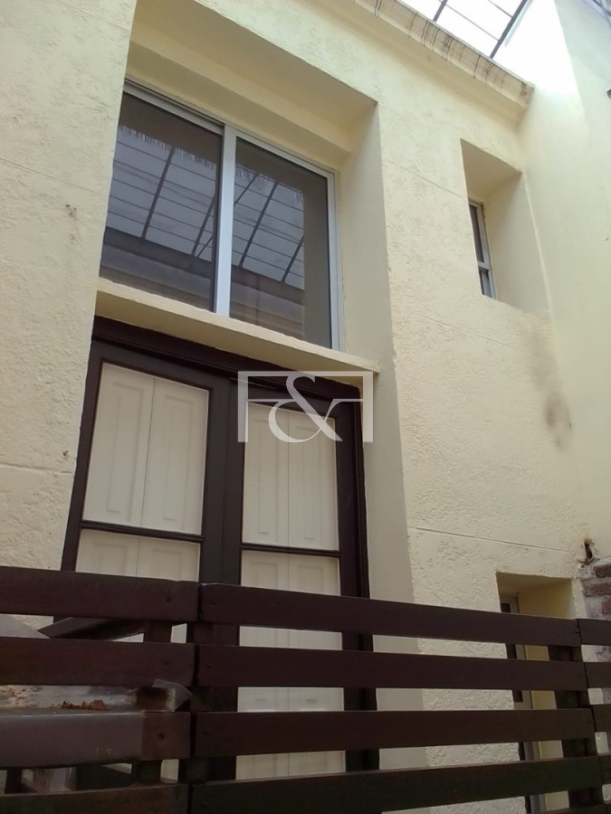 Apartamento ID.2887 - ALQUILER DUPLEX 1 DORM. CON PARRILLERO EN CORDÓN