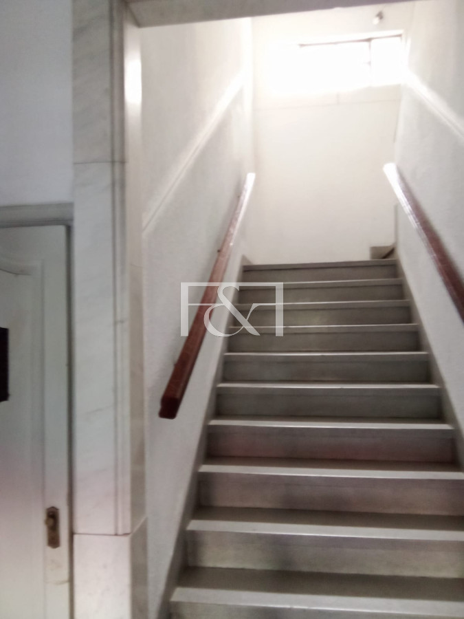 Apartamento ID.2709 - VENTA CON RENTA DE APARTAMENTO DE 1 DORMITORIO EN EL CENTRO