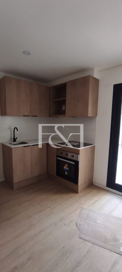 Apartamento ID.2582 - Se vende Apartamento Duplex de un Dormitorio en Tres Cruces