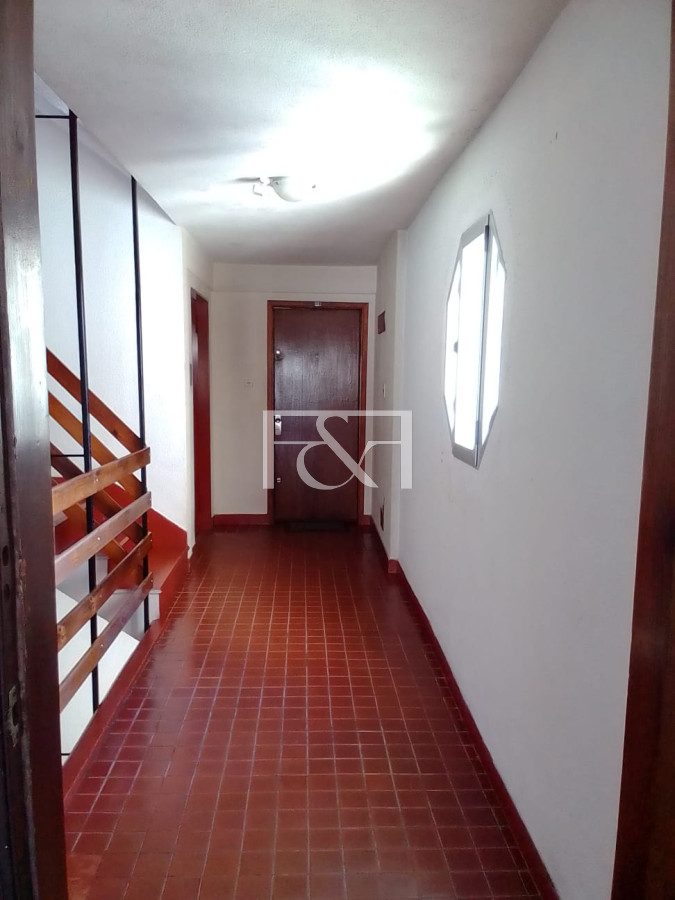Apartamento ID.2733 - ALQUILER APARTAMENTO 2 DORM. CON BALCÓN EN POCITOS