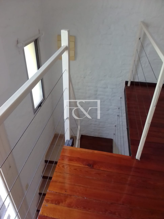 Apartamento ID.2887 - ALQUILER DUPLEX 1 DORM. CON PARRILLERO EN CORDÓN