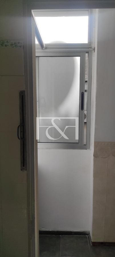 Apartamento ID.2318 - Venta de Apartamento  2 Dormitorios en el Centro