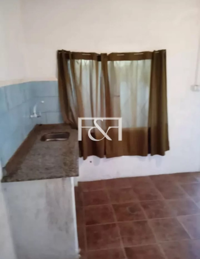 Apartamento ID.2554 - Vende apartamento independiente , 1 dor, frente, fondo . Cerro