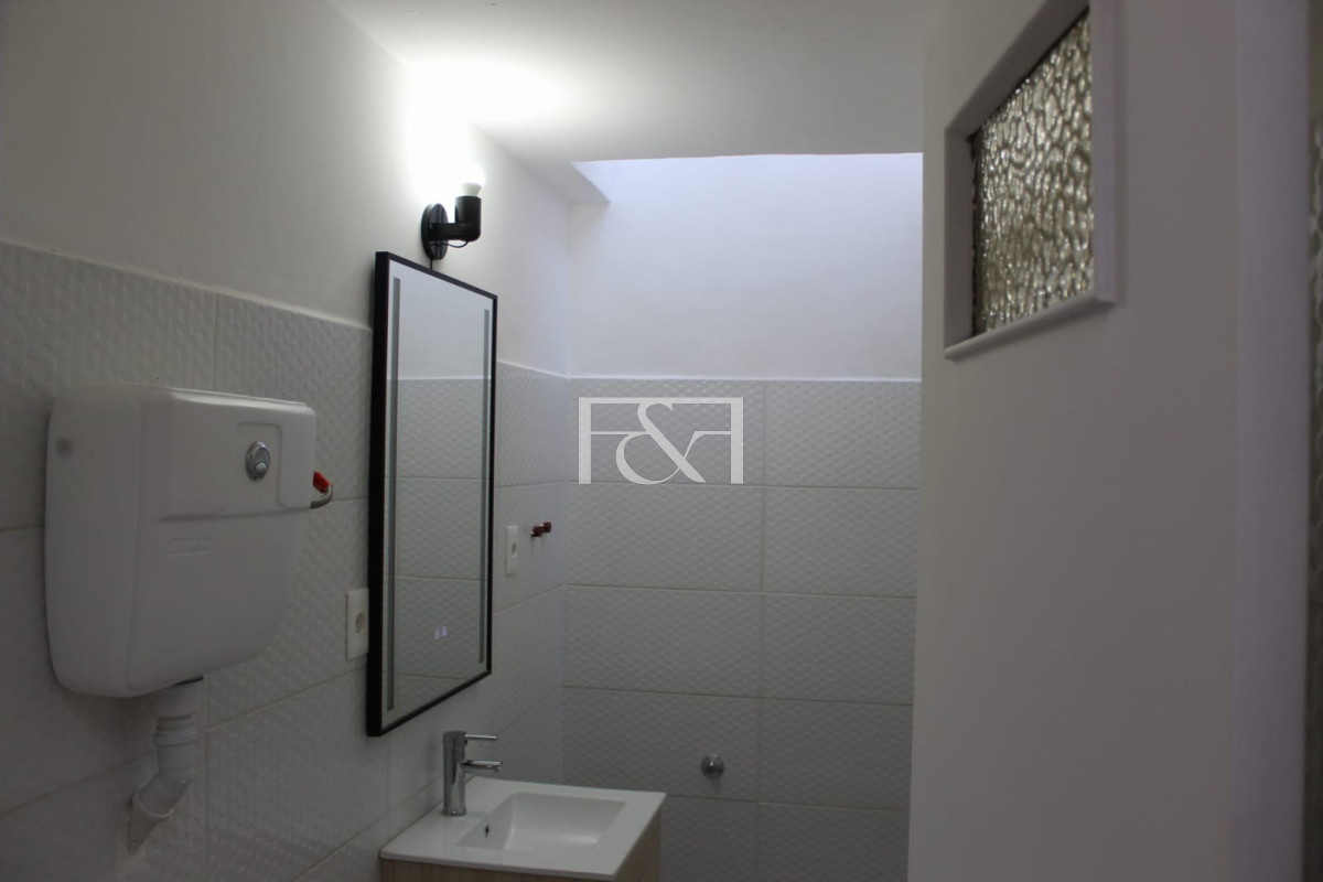 Apartamento ID.2796 - Venta, impecable apartamento 2 dor, patio, azotea de uso exclusivo