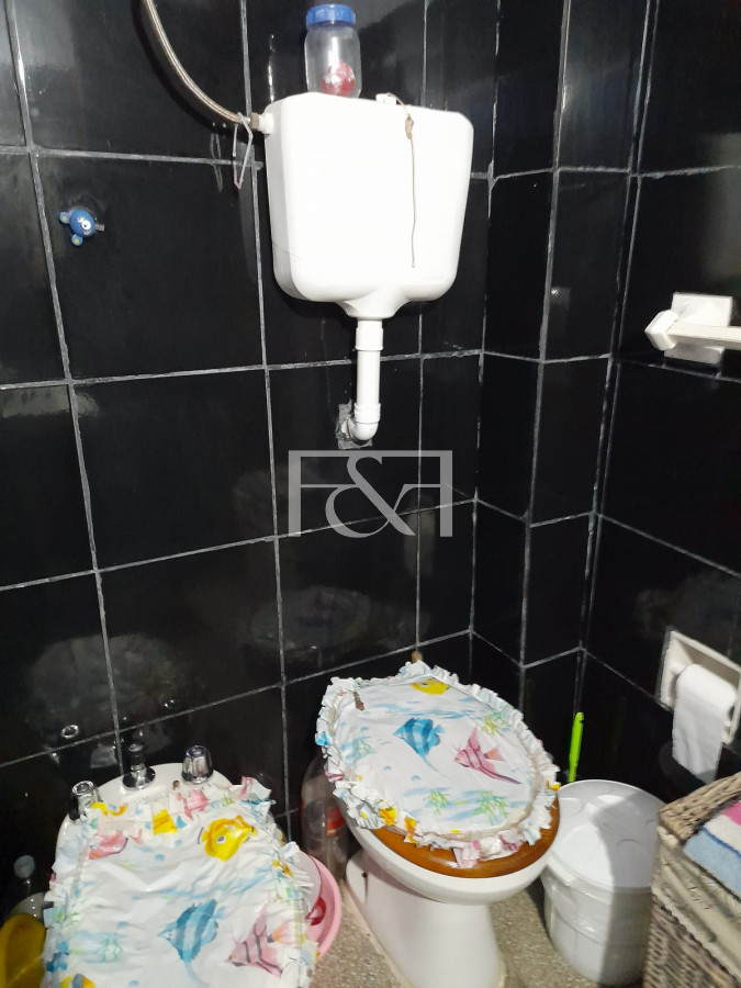 Apartamento ID.2105 - VENTA APARTAMENTO 2 DORMITORIOS - PLANTA BAJA EN CIUDAD VIEJA