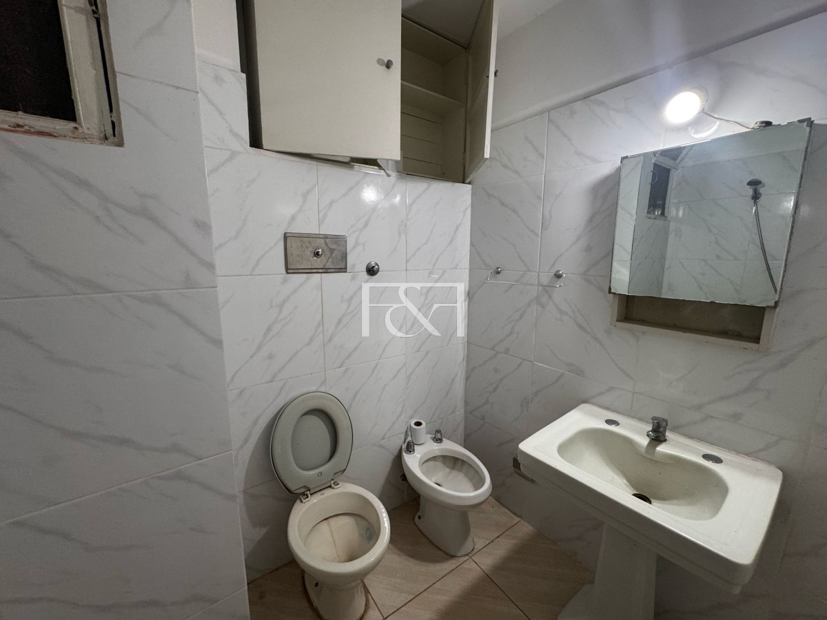 Apartamento ID.2694 - VENTA , DIVINO APTO DE 2 DOR , AMPLIO , AGUADA
