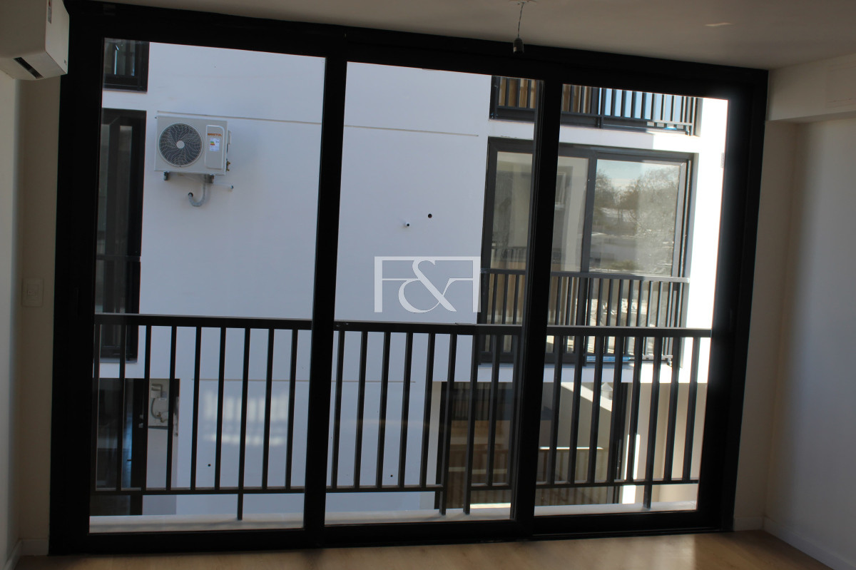 Apartamento ID.2798 - ALQUILER APARTAMENTO 1 DORMITORIO CON BALCÓN EN LA BLANQUEADA  ¡A ESTRENAR!