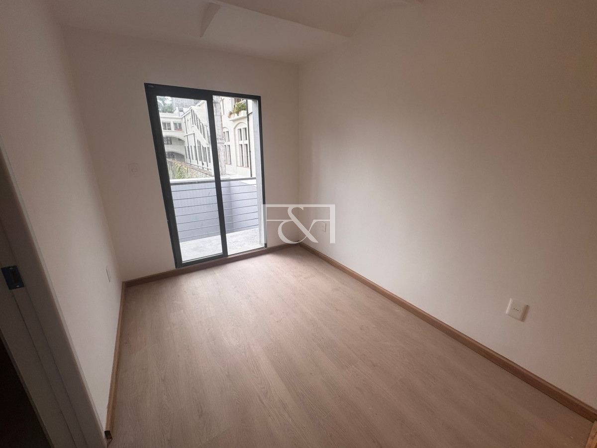 Apartamento ID.2668 - ALQUILER MONOAMBIENTE CON PARRILLERO A ESTRENAR EN BARRIO SUR