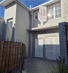 Vendo casa PH con patio privado 2 dormitorios