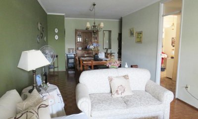 Venta apartamento tres dormitorios Centro