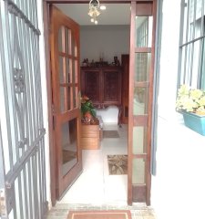 VENTA APARTAMENTO UN DORMITORIO Y PATIO EN MALVÍN A UNA CUADRA DE LA RAMBLA