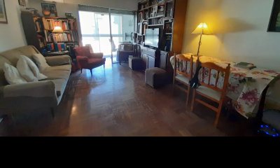 Venta de apartamento 2 dormitorio a pasos de la Rambla