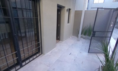 Duplex a estrenar , Bajo la Ley de Vivienda Promovida, Aguada